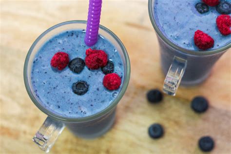 Blue Smoothie Recipe - Maya Kitchenette