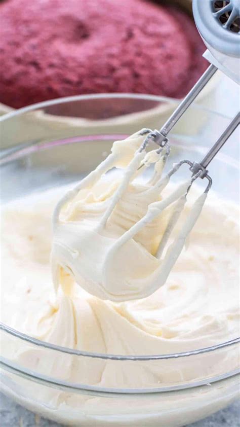 Best Cream Cheese Frosting [Video] - Sweet and Savory Meals