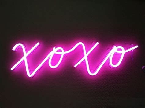 How to Create Your Own Neon Sign? » Residence Style