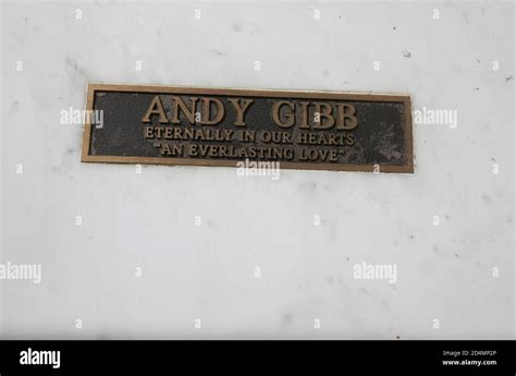 Andy gibb hi-res stock photography and images - Alamy