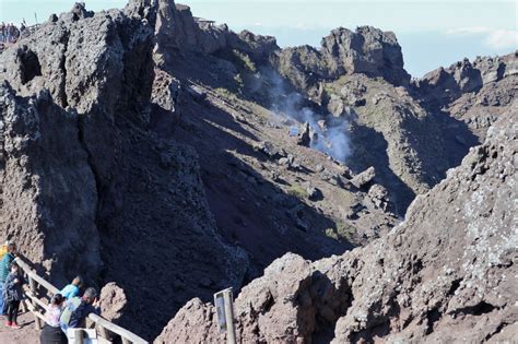 Vesuvius National Park in Campania, Italy - Italia.it