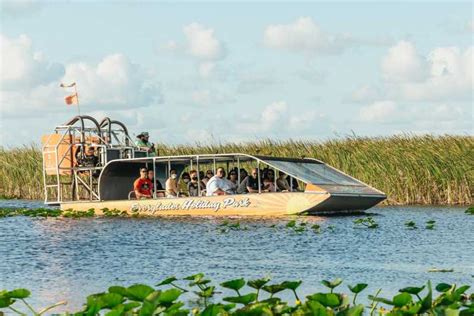 Miami: Everglades Airboat, Wildlife Show, & Roundtrip Bus | GetYourGuide