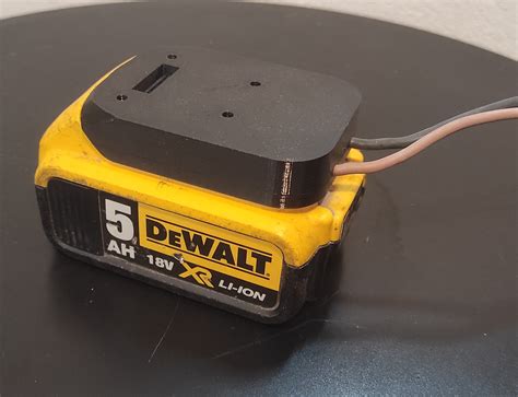 DeWalt battery adapter by JankieL | Download free STL model ...