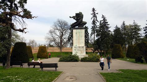 Belgrade Fortress : Serbia | Visions of Travel