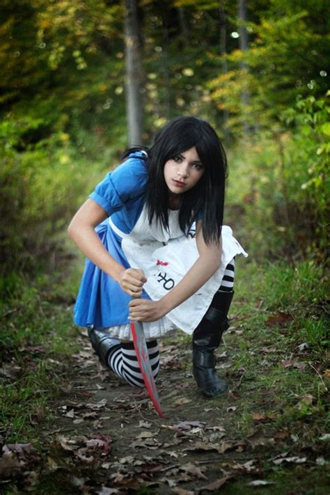 American McGee's Alice Cosplay | Alice cosplay, Cosplay, Amazing cosplay