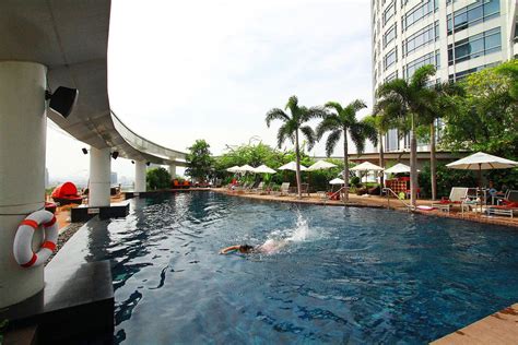 Centara Grand at CentralWorld Pool: Pictures & Reviews - Tripadvisor