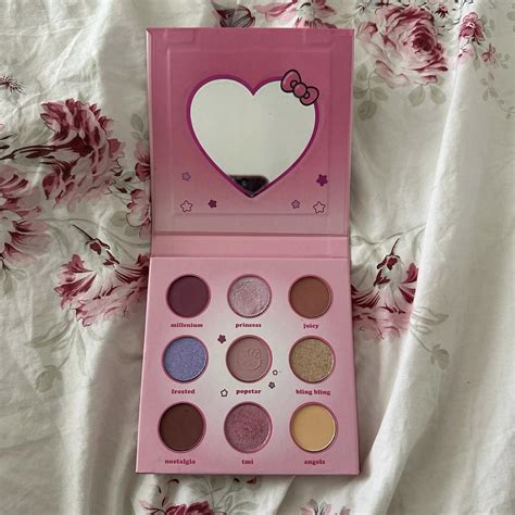 The crème shop Hello Kitty Palette - Depop