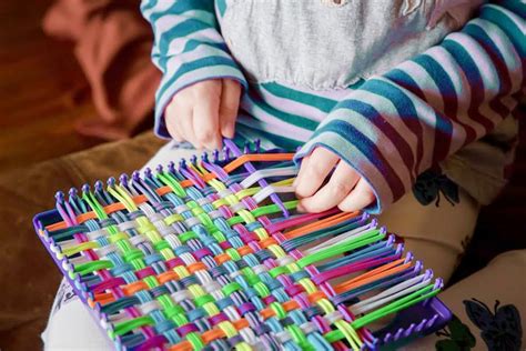 The Best Weaving Loom Kits {for Beginners!} | Marching North