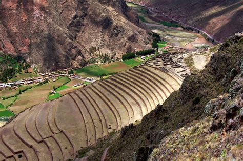 LIGHTmatter Photography by Aaron Logan | Peru | Inca farming terraces