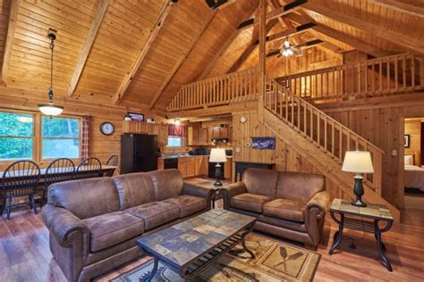 21 Winter Cabins in West Virginia with Private Hot Tubs