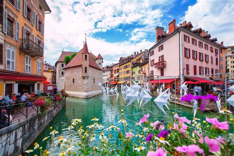 Paddle au lac d'Annecy : bon plan, location, découverte et règlementation