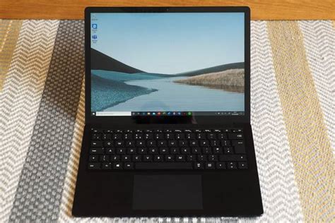 Microsoft Surface Laptop 3 (13.5-inch) review: Sleek and sophisticated ...