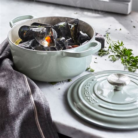 Le Creuset Round Dutch Oven, 2.75 qt. | Sur La Table