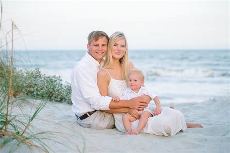 Incredible Family Photos On The Beach Ideas 2022