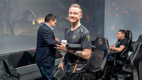 LoL: G2 Esports Sign Rekkles