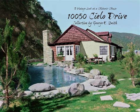 A Vintage Look At A Historic House 10050 Cielo Drive / Sharon Tate Book | #1938486422