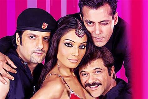 9 Best Hindi Comedy Movies on ZEE5 (2022) - Just for Movie Freaks