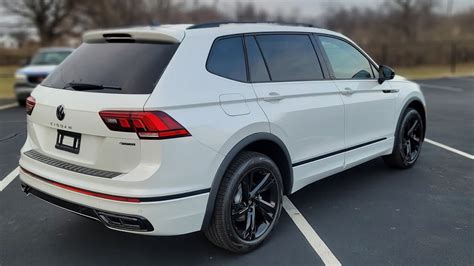 2024 Volkswagen Tiguan 2.0t Se R-Line Black Configurations - Ronny Auguste