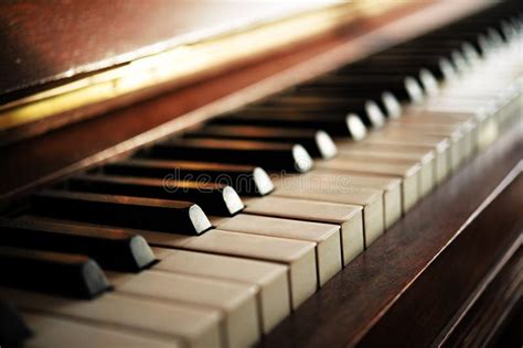 8,818 Old Piano Keyboard Stock Photos - Free & Royalty-Free Stock Photos from Dreamstime