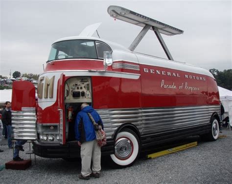 GM Futurliner #10 Joins National Historic Vehicle Register - autoevolution