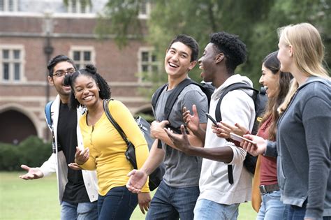 Lifestyle Trends Among Freshman College Students In 2022 - Style Vanity