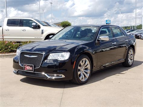 Pre-Owned 2018 Chrysler 300 Limited 4D Sedan in Longview #9282P | Peters Chevrolet Buick ...