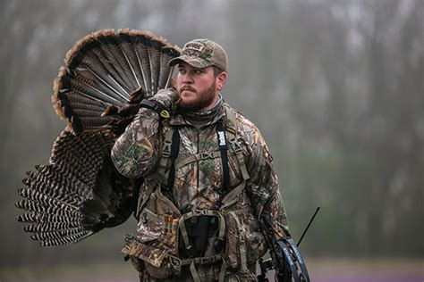 Five 'Heartland Bowhunter' Tips for Last-Gasp Gobblers - Game & Fish