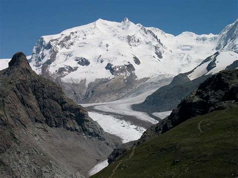 Monte Rosa massif seen from... : Photos, Diagrams & Topos : SummitPost