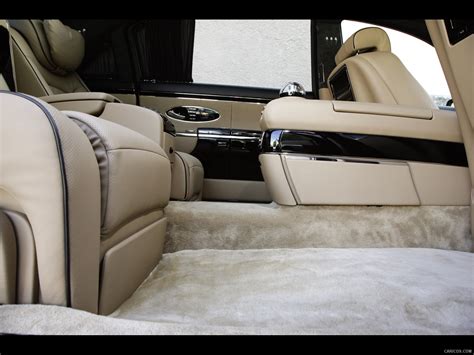 2010 Maybach Zeppelin - Interior | Caricos