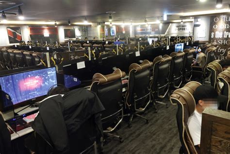 Internet cafes say they are doomed if they can't serve food