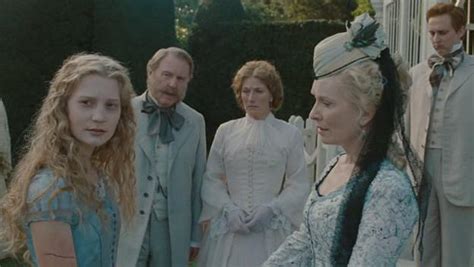 Movie Screenies: ALICE IN WONDERLAND (2010)