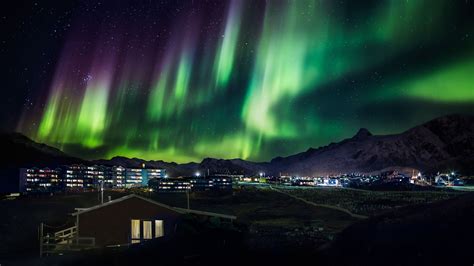 Northern Lights Tours in Greenland : Nordic Visitor