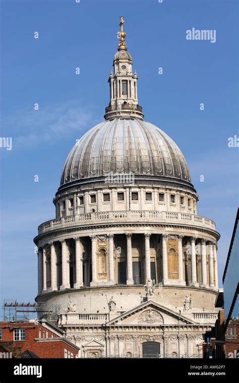 Closeup detail of world famous domed roof of St Pauls Cathedral Stock ...