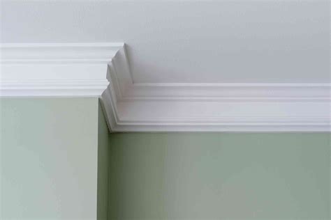 How Much Does Crown Molding Installation Cost in 2024? | Checkatrade