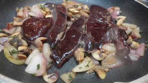 Paleo Grass Fed Beef Liver and Onions with Bacon Mushrooms and Mint