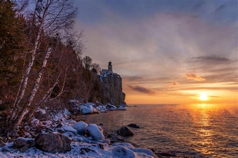 Premium Photo | Sunrise at split rock lighthouse