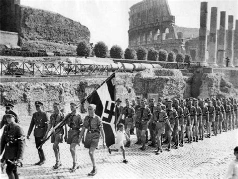 war and social upheaval: World War II -- Rome Berlin Axis