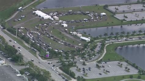 Long lines form outside Palm Beach County coronavirus testing site