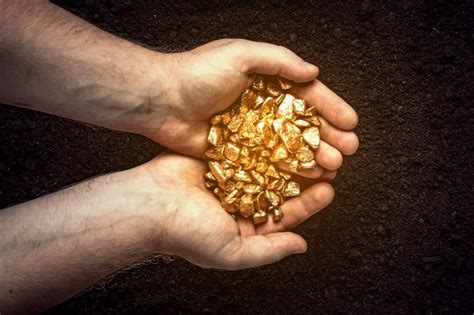 The Biggest Gold Nugget In 400 Years Is Now Displayed In A Glasgow ...