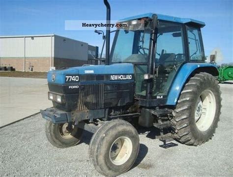 Ford New Holland 7740 1997 Agricultural Tractor Photo and Specs