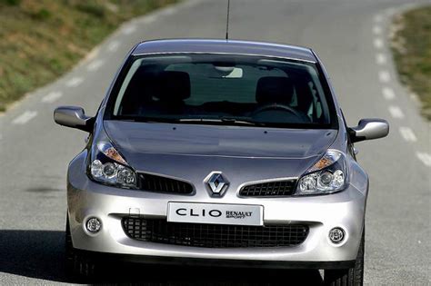 Renault Clio Sport Photos and Specs. Photo: Renault Clio Sport reviews and 26 perfect photos of ...