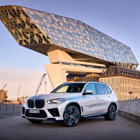 BMW Electric Cars: Explore EV Benefits & Technologies