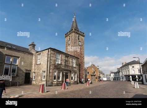 Kinross town centre, Scotland, UK Stock Photo - Alamy