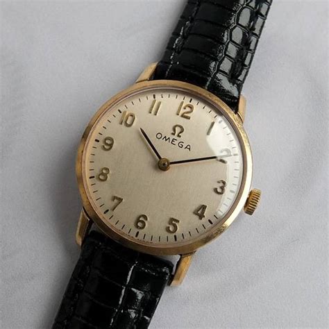 OMEGA 9K Solid Gold Vintage Ladies Watch 1966 :: Itsawindup