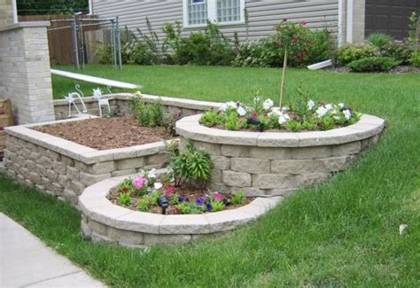 3 tier landscape with landscape blocks - DIY | Tiered landscape, Front ...