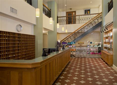 The Oxford Club, Spa & Salon Lobby | Oxford hotel, Salon lobby, Spa