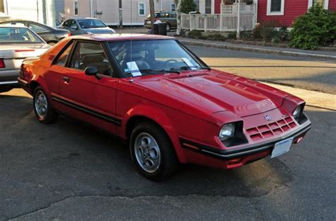 1982 Ford EXP - Information and photos - MOMENTcar