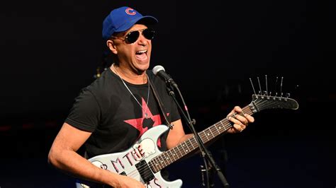 Tom Morello reveals why he never cuts the ends of his guitar strings | Guitar World