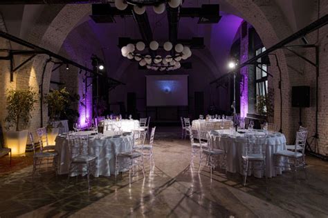 Marquee Decoration Hire – MarqueeUK.com