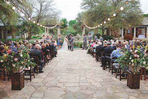 Lady Bird Johnson Wildflower Center wedding | Melissa + Will